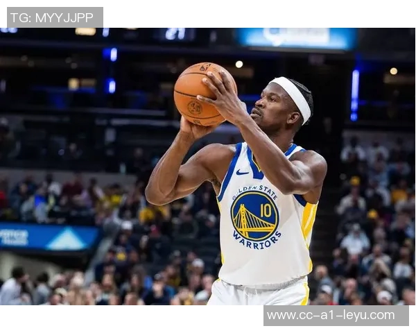 鹈鹕三分手感冰凉仅命中五球半场苦战火箭仅落后一分